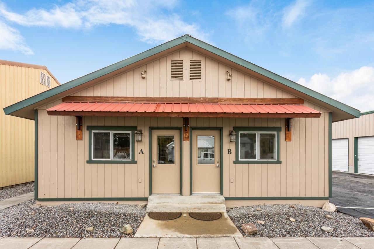 The Yellowstone Hideaway Unit A Вест-Йеллоустоун Екстер'єр фото